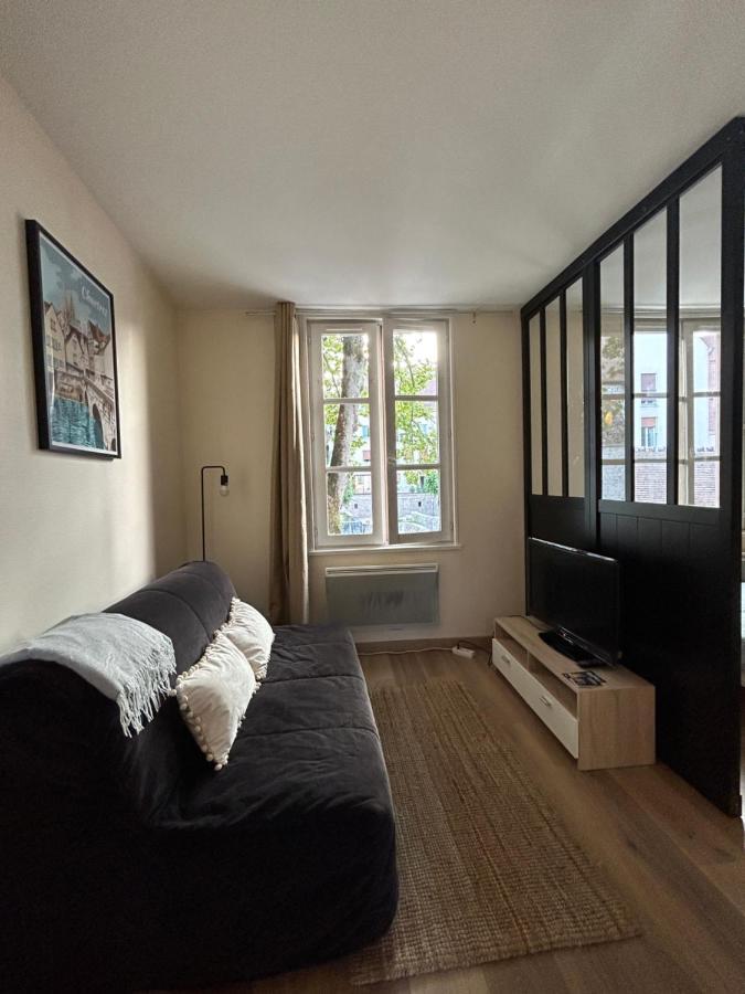 Appartement Bords De L'Eure Charmant Studio Chartres Exterior foto